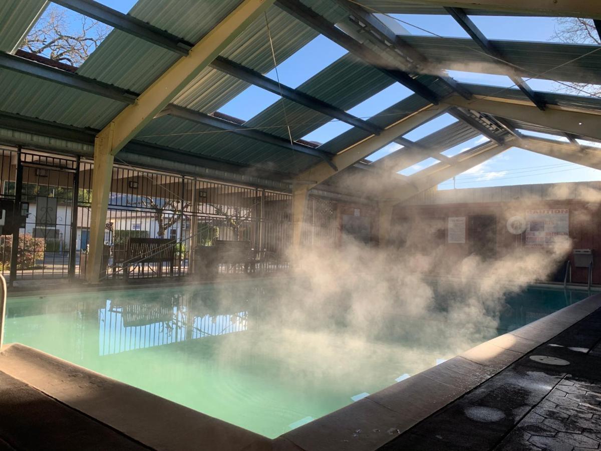 Golden Haven Hot Springs Hotel Calistoga Eksteriør billede